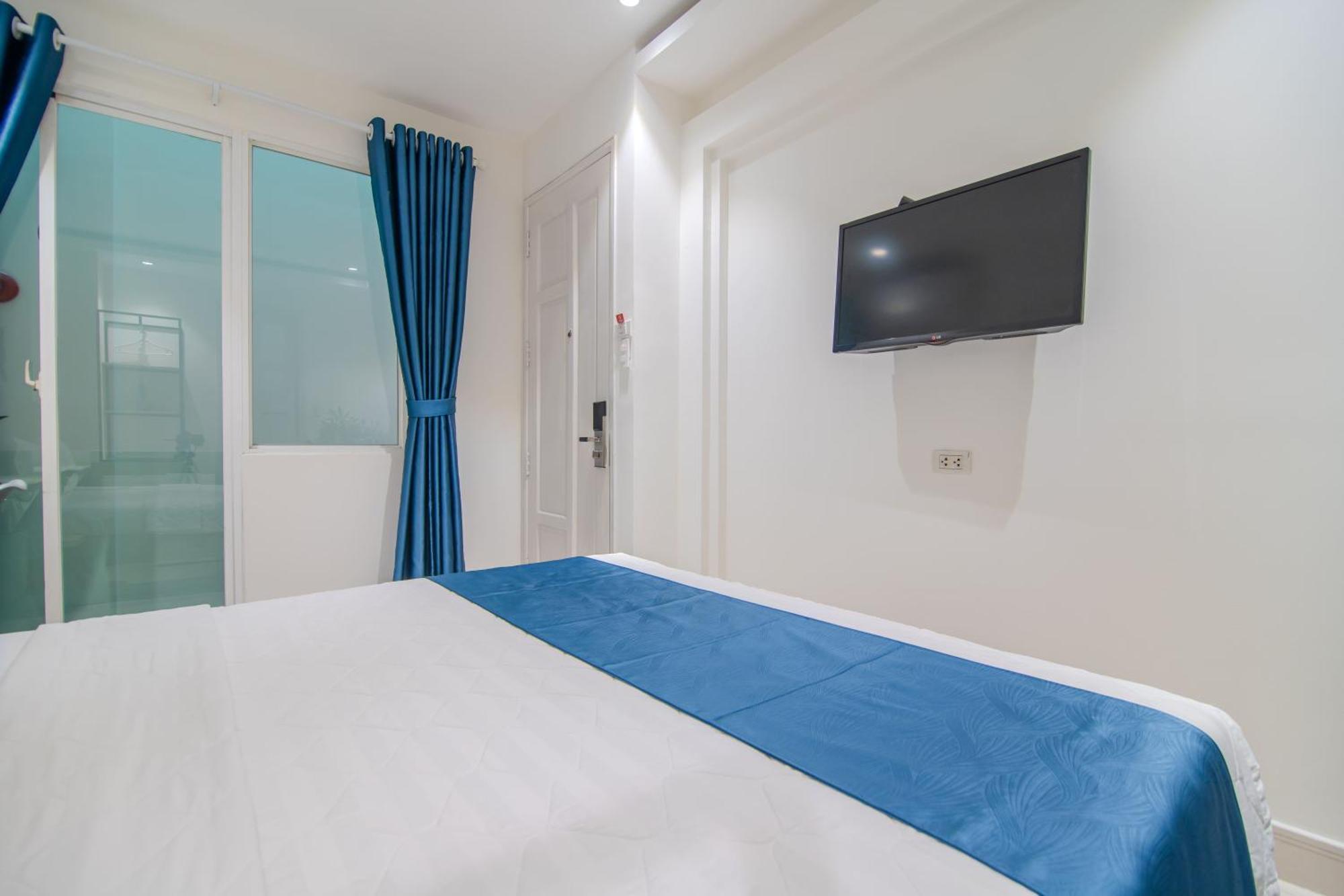 Bin Bin Hotel 6 - Near Secc D7 Хошимин Экстерьер фото